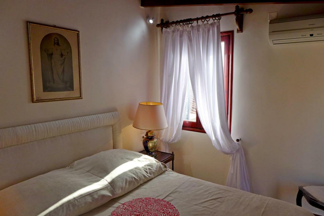 The Monk Appartement *